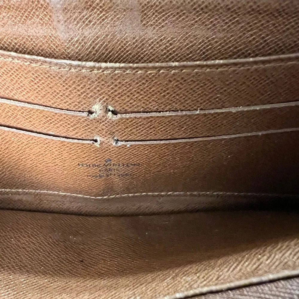 Louis Vuitton Brown Monogram Zippy Wallet  A115 - Picture 10 of 14